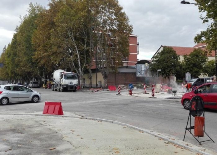 Rotonda di viale Pilone: partiti i lavori