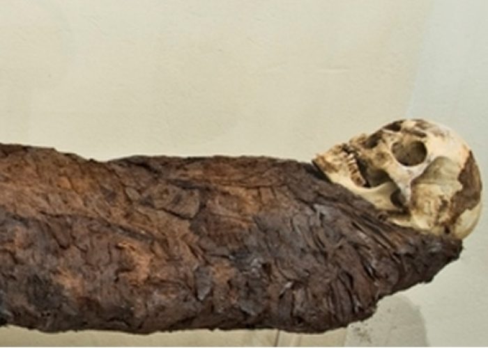 Sabato la Tac alla mummia di Asti