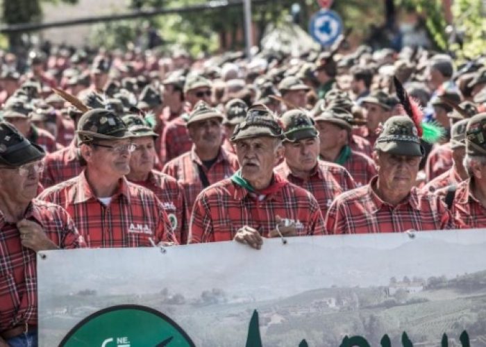 Si è spento lalpino ferito durante lAdunata