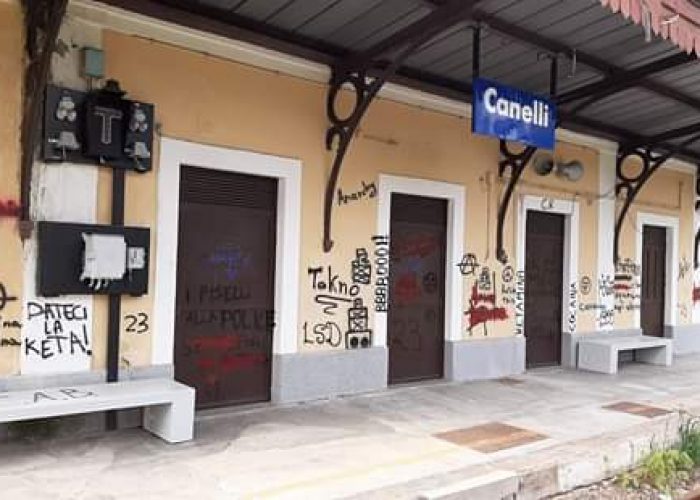 Stazione lordata di scritte