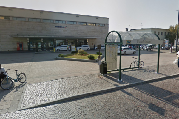 Streetview-piazza-Marconi-Asti-Stazione