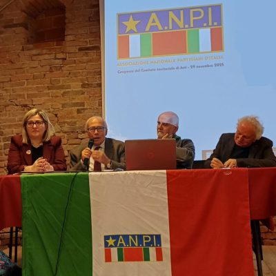 Tavolo Presidenza Congresso da six a dex Giavella Boeti Renosio e Rossi