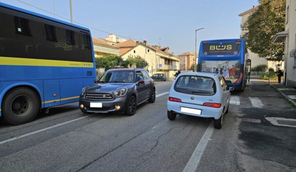 Traffico primo giorno lavori sul ponte Ogerio di corso Savona ad Asti