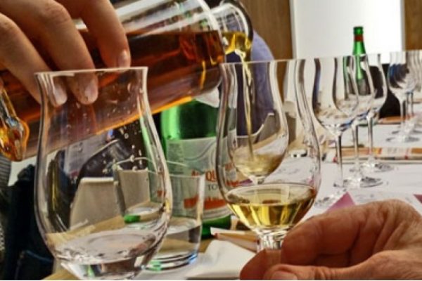 Ultimi giorni di Douja, protagoniste le grappe