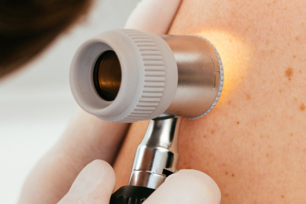 Visita Specialistica in Dermatologia e Venereologia Medical Group Formato Mobile