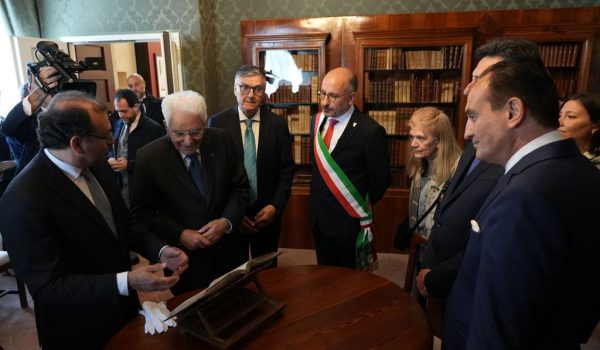 Visita a Palazzo Alfieri di Sergio Mattarella risultato