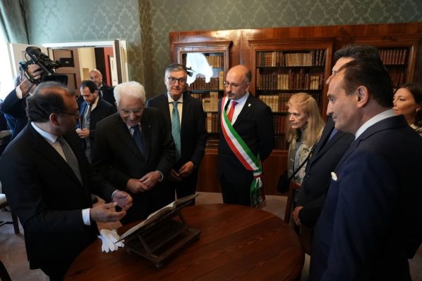 Visita a Palazzo Alfieri di Sergio Mattarella risultato