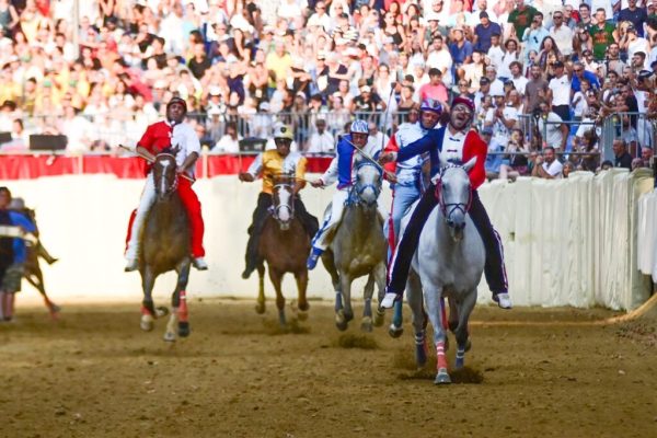 Vittoria della Torretta al Palio di Asti