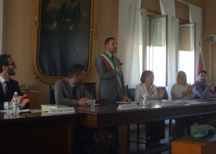 A Isola il sindaco 32ennegiura nel Consiglio "dei giovani"