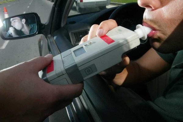 alcol test polizia controlli strada ebbrezza-2-2
