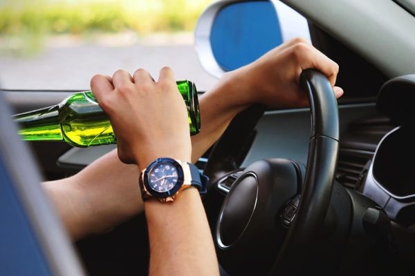 alcol auto motori ubriaco