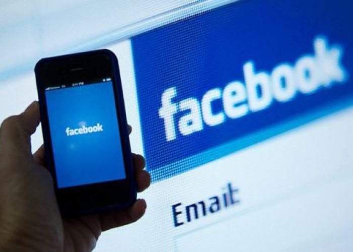 Alessandria, su Facebook istigano all'odio razziale: due arresti