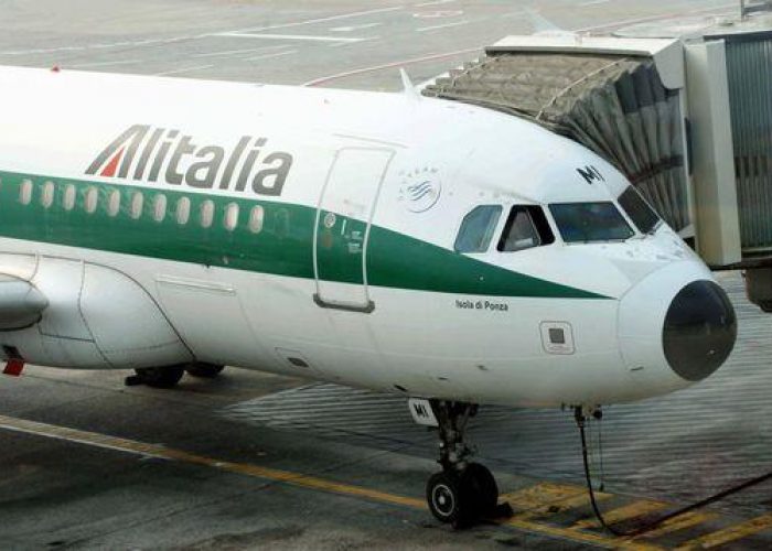 Alitalia/ Oggi stop voli per 4 ore dalle 12 alle 16