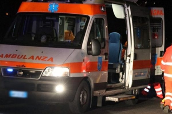 ambulanza notte soccorso x