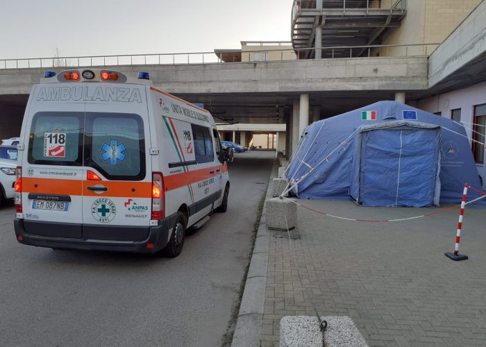 ambulanza tenda pronto soccorso di asti