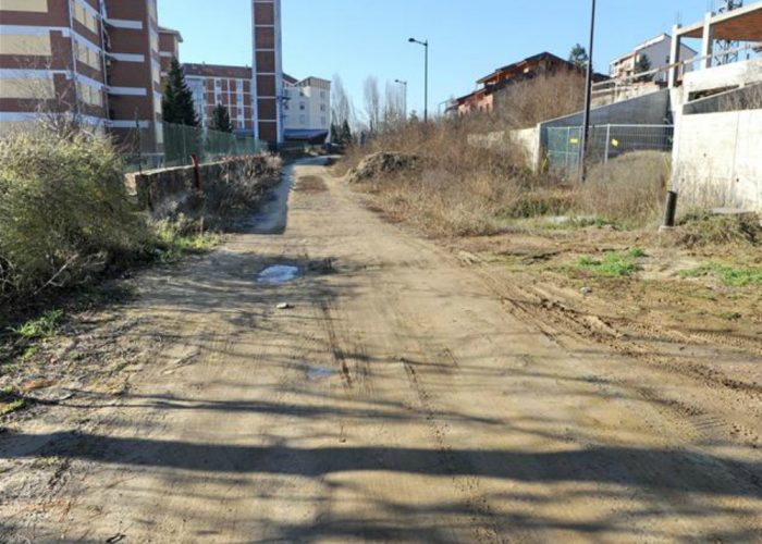 Ancora crateri in strada Laverdinama luci accese entro il 15 dicembre