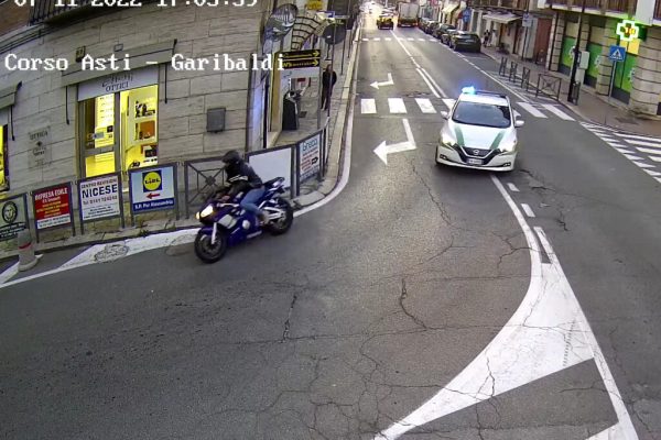 apert_motociclo_fuga