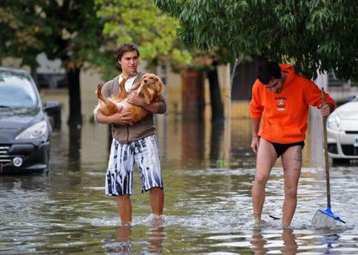 Argentina/ Papa: Le istituzioni garantiscano gli aiuti necessari