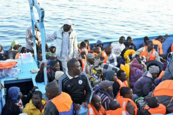 Arrivati a Villanova i 50 profughiafricani partiti dalla Sicilia