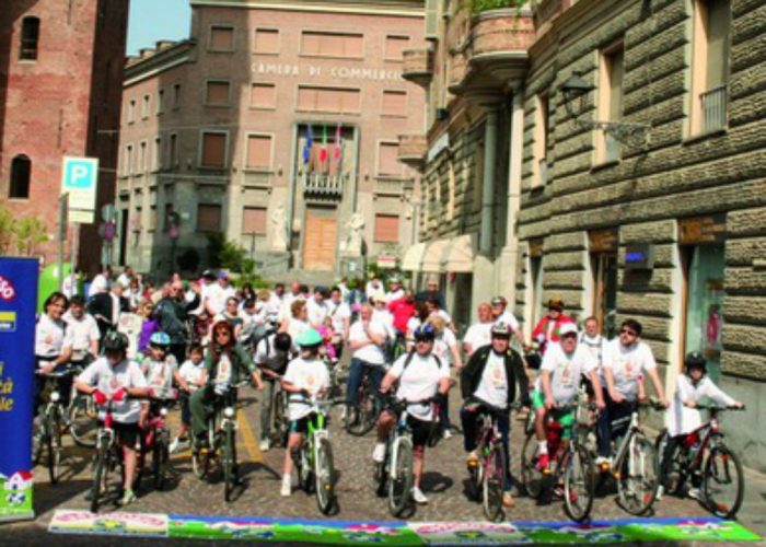 Astipedalando... tra i borghi,se il Palio viaggia in bicicletta