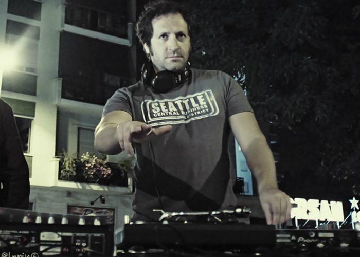 Auguri al Diavolo con Dj MargiottaDomenica Poolie Strut viaggia nel pop