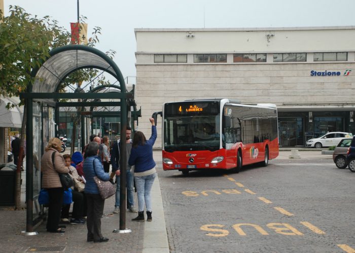 Autisti Asp, lo scioperodurerà un mese intero