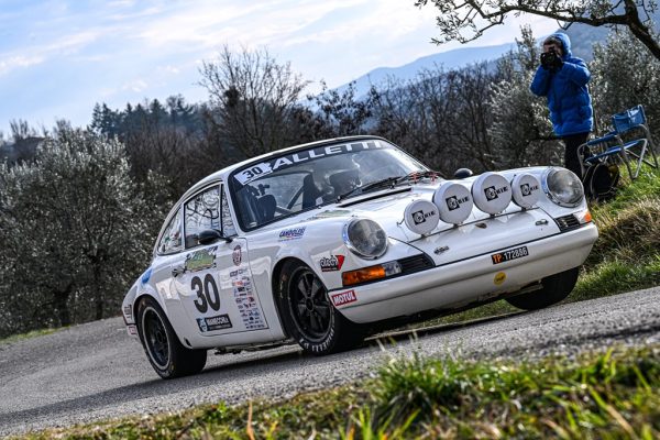 Palmieri Giuliano-Zambiasi Lucia, Porsche 911 S #30
