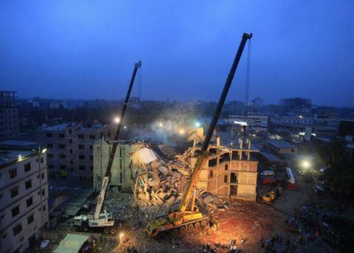 Bangladesh/ Crollo Rana Plaza, superati i 1.000 morti
