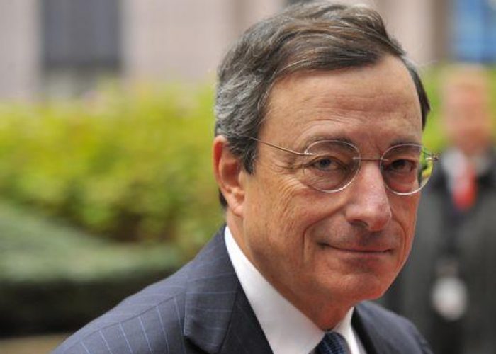Bce/ Draghi: Non commento situazione politica in Italia