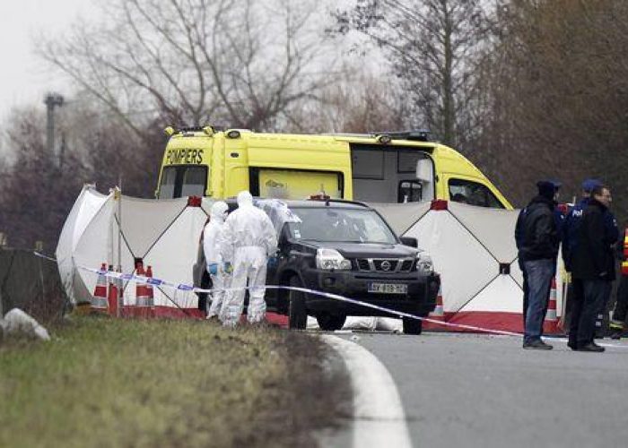 Belgio/ Bruxelles, presunto terrorista ucciso dopo inseguimento