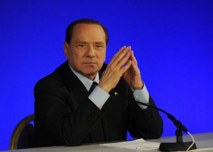 Berlusconi: Gente disgustata da politica a causa governo tecnici