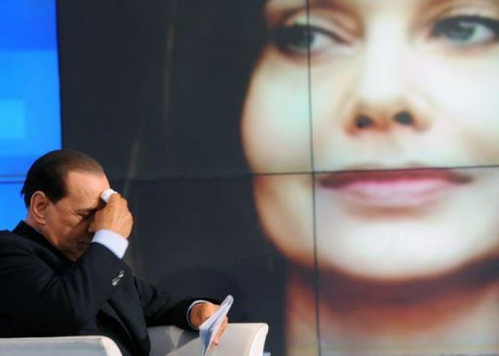 Berlusconi/ Gìudici: no sospensione, 3 milioni al mese a Veronica