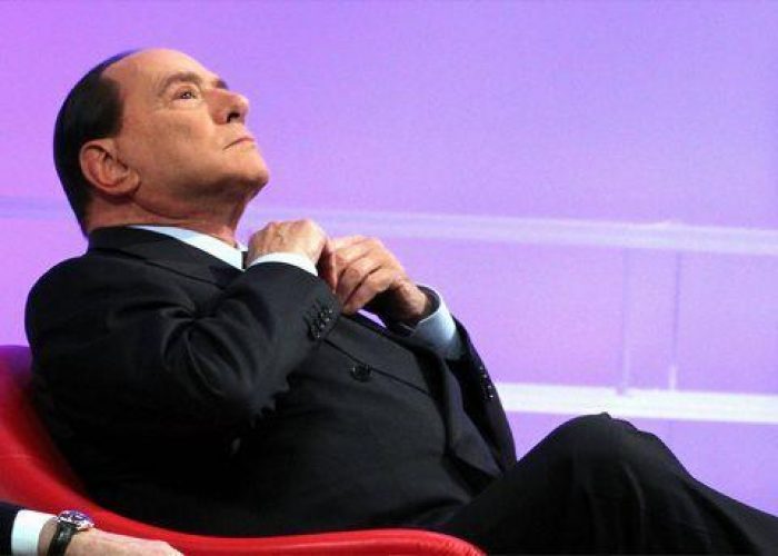 Berlusconi/ Indagati da pm Roma onorevoli Razzi e Scilipoti