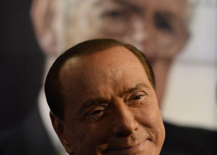 Berlusconi: Monti candidato? Sarebbe piccolo protagonista