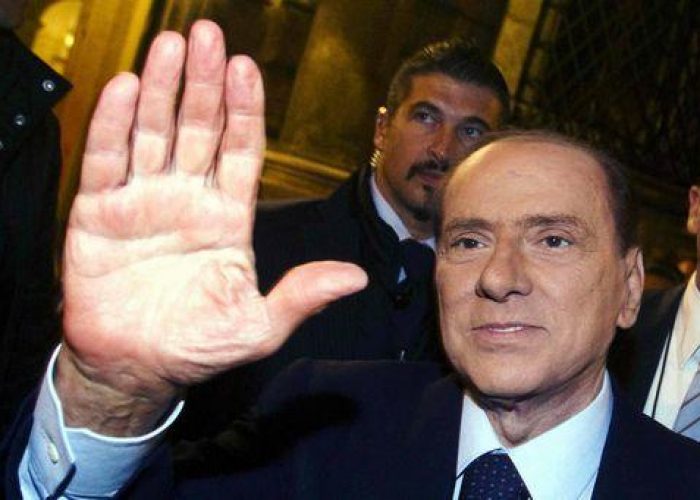 Berlusconi: Monti si è dimesso,ora basta sospensione democrazia