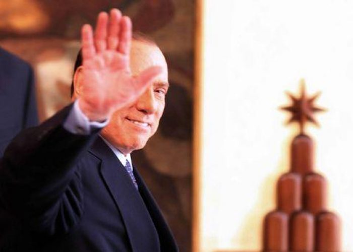 Berlusconi/Famiglia cristiana: 'Game over', è caduto sulle tasse