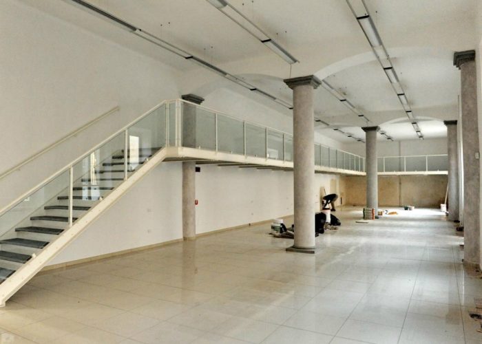 Biblioteca chiusa, quotidianie riviste si leggono allIsrat