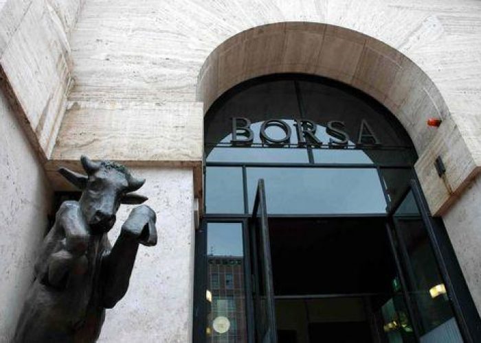 Borsa/ Dopo voto crollo a Piazza Affari, Ftse Mib -4,82%