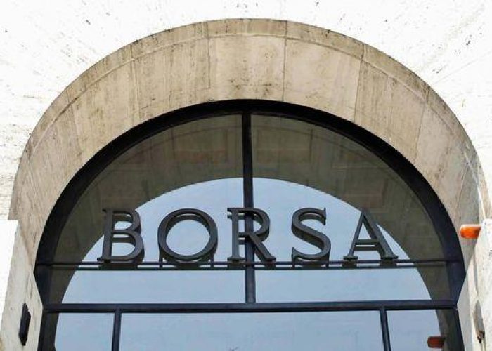 Borsa/ Milano in altalena su indiscrezioni  Bce, Ftse Mib -1,01%