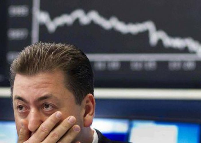 Borsa/ Milano più giù con Ws, Ftse Mib - 0,9%, Mediaset -5%