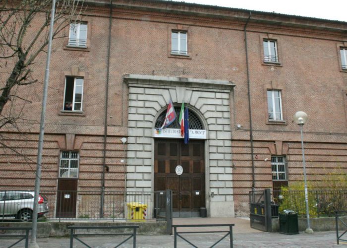 Borse di studio a 25 studenti meritevoli