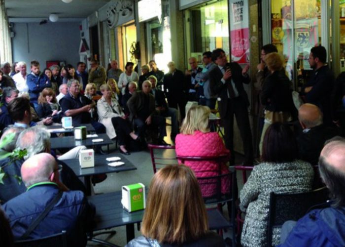 Brignolo e l'incontro con i cittadini:«Ecco i progetti relativi all'ex caserma»