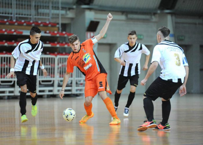 Calcetto, il derby Under 21 agli Orange