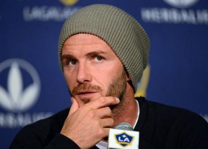 Calcio/ Beckham: Ho offerte interessanti, non smetto