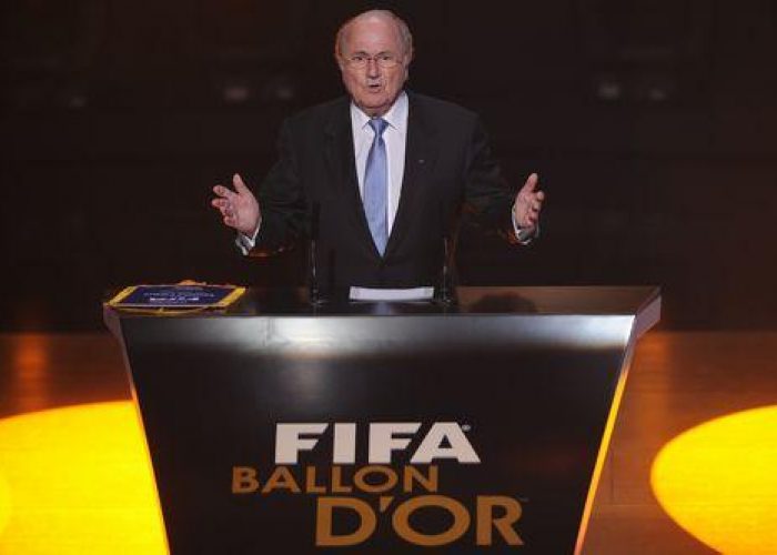 Calcio/ Blatter: anche retrocessioni per casi razzismo