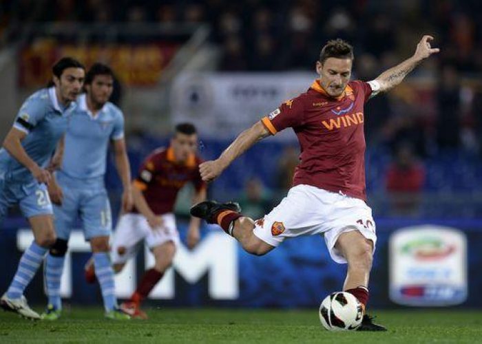Calcio/ L'Herald Tribune celebra Totti