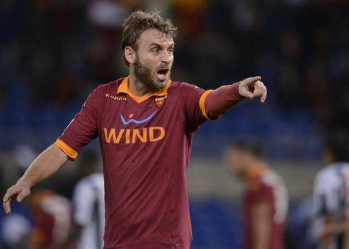 Calcio/ Roma, Zeman: De Rossi non integrato