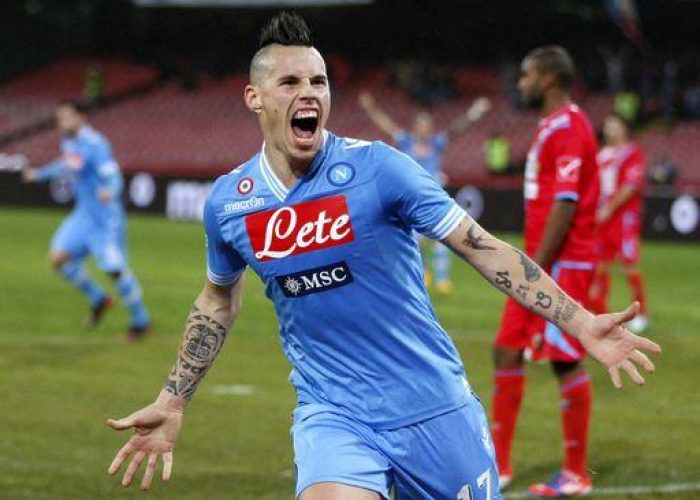 Calcio/ Serie A: il Napoli vola in vetta, Catania battuto