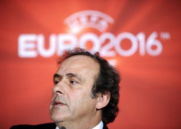 Calcio/ Uefa: al vaglio ipotesi Europeo itinerante
