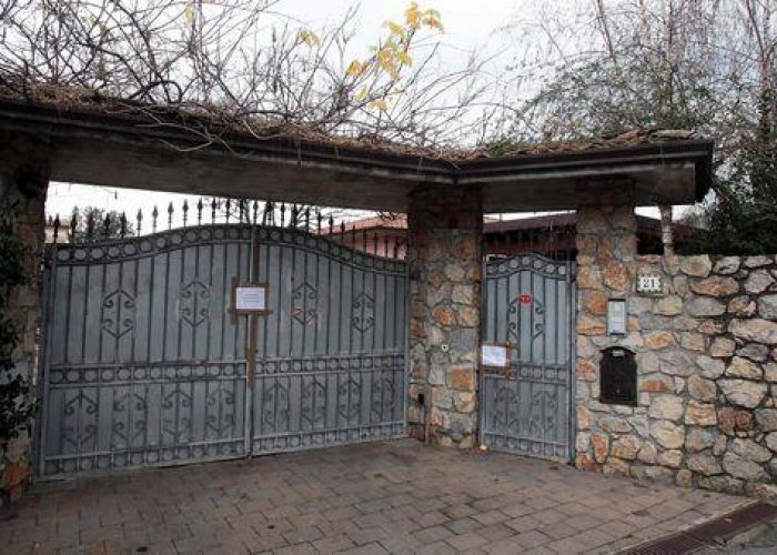 Calevo/ A blitz in villa parteciparono 3 albanesi: 2 ricercati